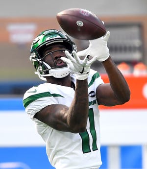 Nov 22, 2020; Inglewood, California, USA;  New York Jets wide receiver Denzel Mims (11) warms up before a game against the Los Angeles Chargers at SoFi Stadium. Mandatory Credit: Jayne Kamin-Oncea-USA TODAY Sports